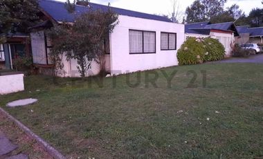 Venta Casa mas Loft en sector Los Castaños