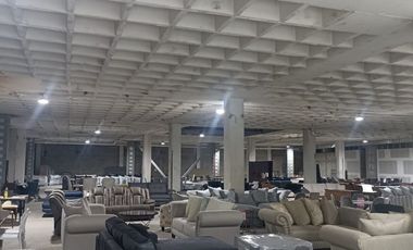 Excelente Local Comercial en Renta 1,358 m2. La Viga