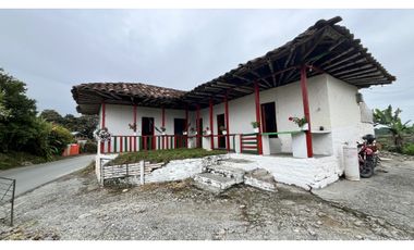 VENTA DE FINCA GANADERA EN QUIMBAYA, QUINDO, COLOMBIA