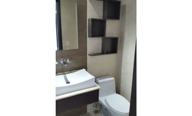 Alquilo Elegante apartamento en Costa del Este