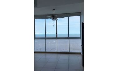 Alquilo Elegante apartamento en Costa del Este