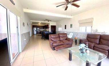 CASA EN VENTA EN SAN CARLOS, SONORA. De una planta frente al mar