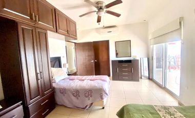 CASA EN VENTA EN SAN CARLOS, SONORA. De una planta frente al mar