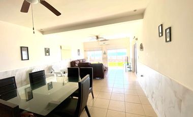 CASA EN VENTA EN SAN CARLOS, SONORA. De una planta frente al mar