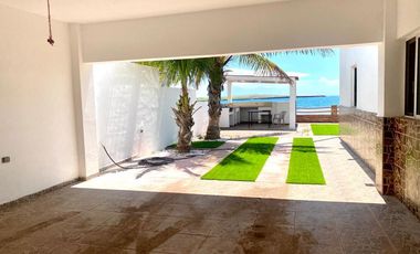 CASA EN VENTA EN SAN CARLOS, SONORA. De una planta frente al mar