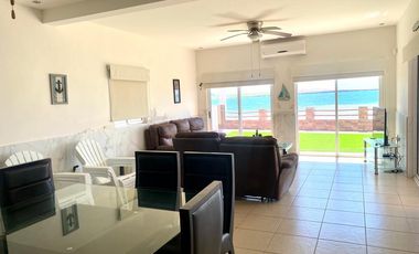 CASA EN VENTA EN SAN CARLOS, SONORA. De una planta frente al mar