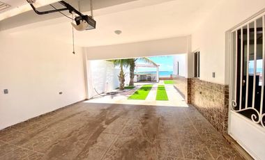 CASA EN VENTA EN SAN CARLOS, SONORA. De una planta frente al mar