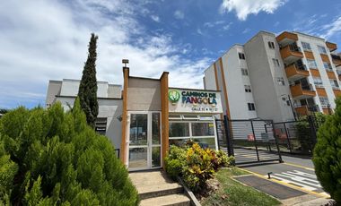 apartamento en arriendo en conjunto residencial caminos de pangola. Cod A108173