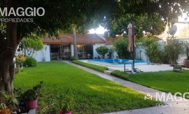 VENTA CASA 5 AMBIENTES VILLA LUZURIAGA