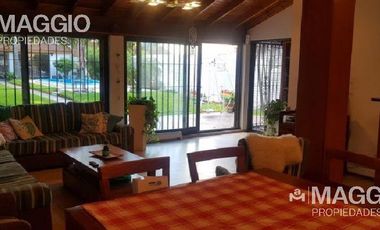 VENTA CASA 5 AMBIENTES VILLA LUZURIAGA