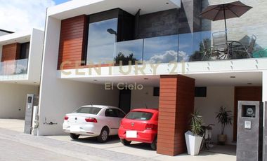 Casa en Venta en Mallorca Park, zona Atlixcayotl, Tlaxcalancingo, Puebla