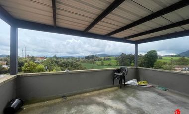 edificio en venta en urbano. Cod V6320