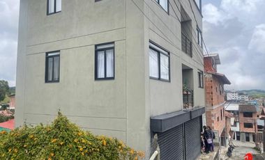 edificio en venta en urbano. Cod V6320