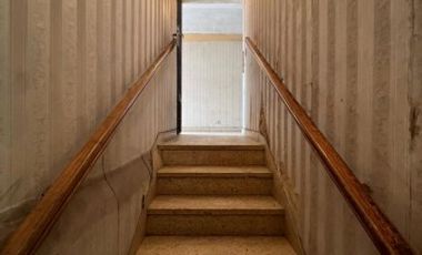 Ideal dos familias dos casas con dos locales, ubicada en Iriarte 1334 Temperley