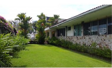 CASA ALTOS DEL GOLF  EXCELENTE PRECIO