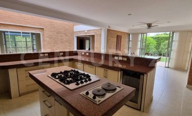 CASA  CAMPESTRE   VENTA  RIBERAS DE LAS MERCEDES JAMUNDI VALLE