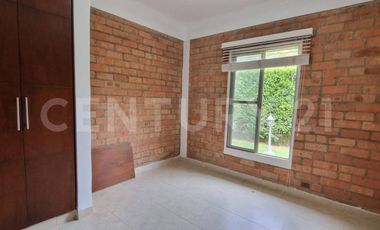 CASA  CAMPESTRE   VENTA  RIBERAS DE LAS MERCEDES JAMUNDI VALLE