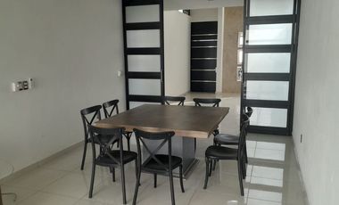 Casa en renta en Avenida Resurgímiento