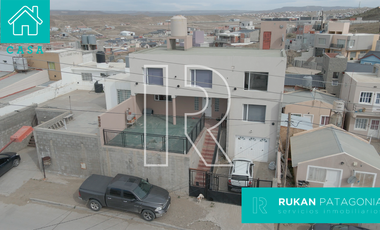 #VentaRUKAN | Casa 3 Habitaciones | Barrio VISTA HERMOSA | Calle VILLAGRAN | Caleta Olivia.-