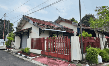 Rumah Dekat Benteng Kraton Hanya 600 M Ke Pasar Ngasem