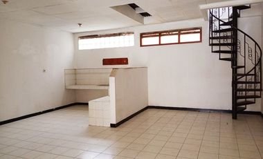 Di Sewakan Rumah Siap Huni 4 Kamar di Taman Kopo Indah 2 Bandung