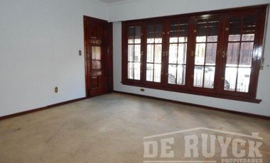 Chalet en Venta en Quilmes Este