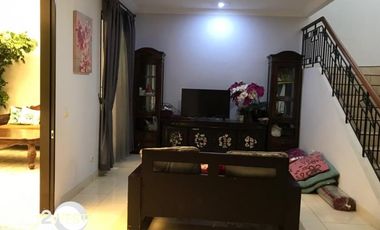 Disewakan Rumah Vermont Parkland BSD City Tangerang Selatan Bagus Nyaman Strategis Full Furnished