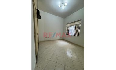 Venta De Departamento En Primer Piso – Country Club Piura, Cerca Al Gobierno Regional