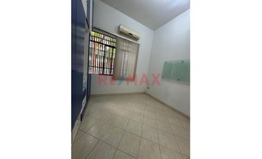 Venta De Departamento En Primer Piso – Country Club Piura, Cerca Al Gobierno Regional