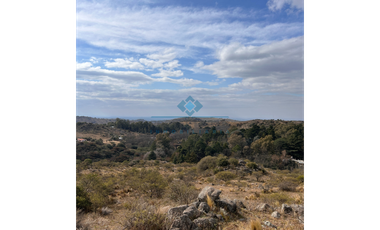 CAMPO 6.5 HAS CON RIO-SAN JORGE-CORDOBA