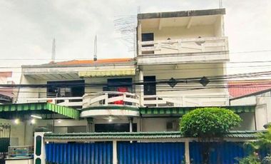 Rumah Siap Huni Sangat Luas di Rungkut Asri Surabaya