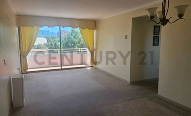 Cómodo he iluminado departamento, excelente ubicación