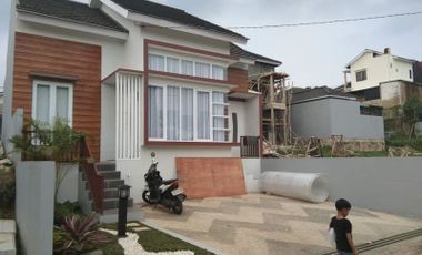 Rumah Villa dkt Tempat Wisata di Cluster Lembang Cihideung Setiabudi