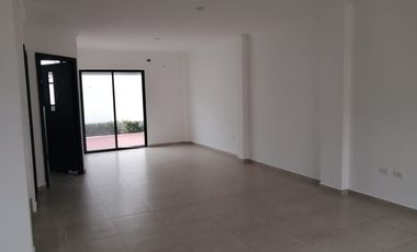 ALQUILER DE CASA AMOBLADA DE 3 HABITACIONES CON PISCINA