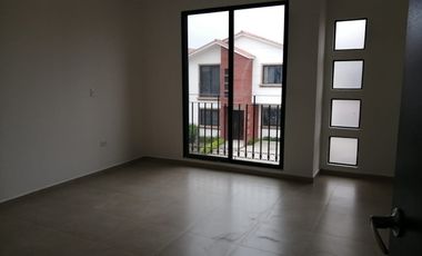 ALQUILER DE CASA AMOBLADA DE 3 HABITACIONES CON PISCINA