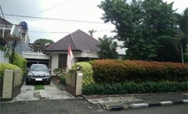 Rumah besar kawasan elit menteng jakarta pusat