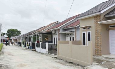 RUMAH SIAP HUNI LOKASI DILINGKUNGAN CLUSTER DI JL PESANTREN BUKIT BARISAN HARAPAN RAYA