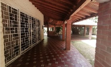 AMPLIA CASA EN LAS CUMBRES GANGA