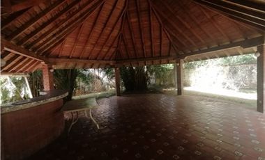 AMPLIA CASA EN LAS CUMBRES GANGA