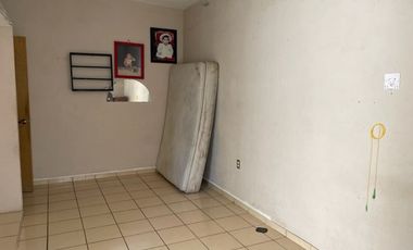 CASA EN VENTA EN COLINAS DEL TOPO CHICO, ESCOBEDO, N.L.