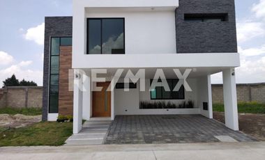 VENTA DE CASA EN MEXICALTZINGO 