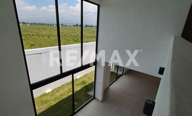 VENTA DE CASA EN MEXICALTZINGO 