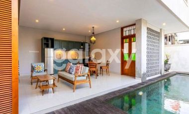 VILLA MINIMALIS NUANSA TEMPO DULU DI PURA DEMAK BARAT DENPASAR, BALI