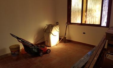 CASA EN CALLE C.SALLES DE MORON, 4 AMB . VIDELA H PROPIEDADES