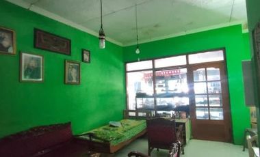 Rumah Sleman Ada Tempat Usaha di Jombor Kidul: Lokasi Prospek