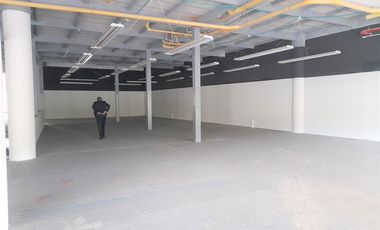 local en arriendo en c.c bima. Cod A51653