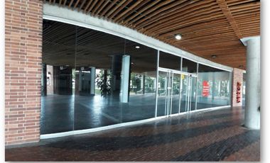 local en arriendo en c.c bima. Cod A51653