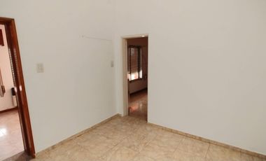 Casa PH en venta en Lanus Este