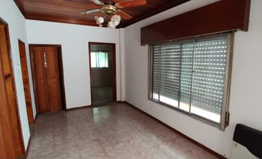 Casa PH en venta en Lanus Este