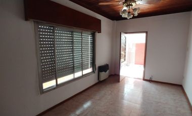 Casa PH en venta en Lanus Este